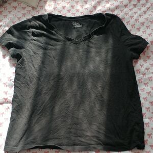 Time and Tru Black V-Neck Short Sleeve Tee